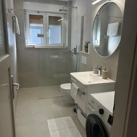 Two Bedroom Center Zvonimir Split