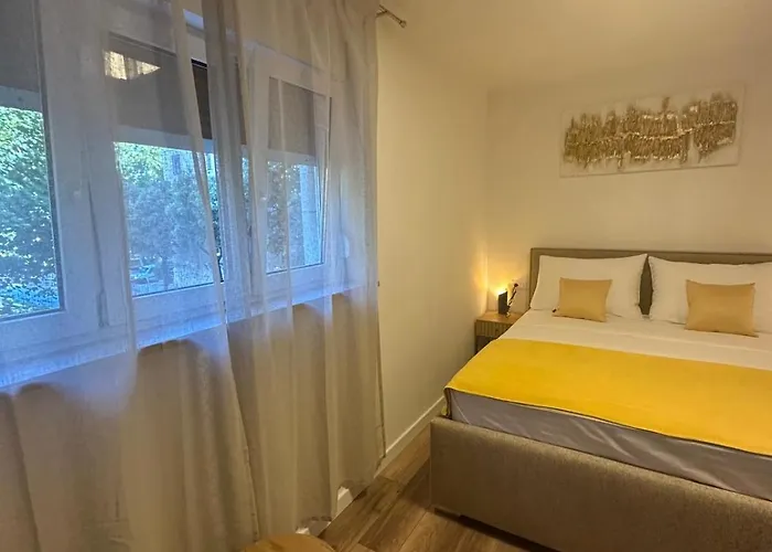 Two Bedroom Center Zvonimir Lägenhet