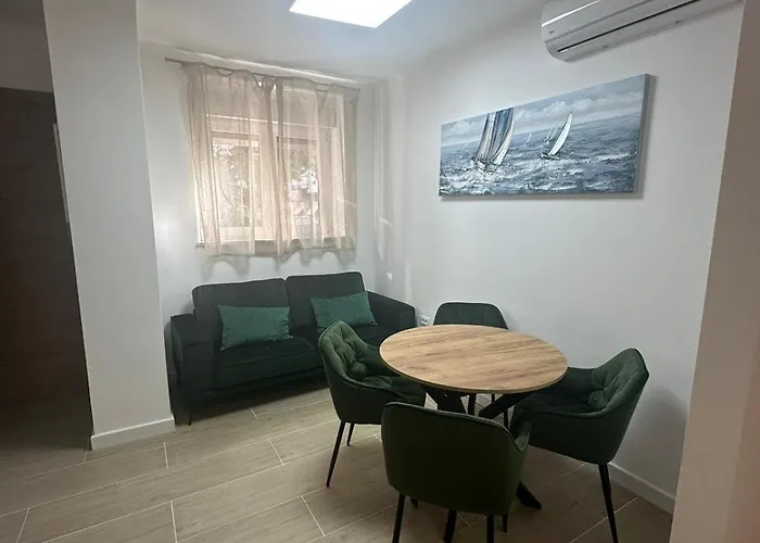 Two Bedroom Center Zvonimir Appartement